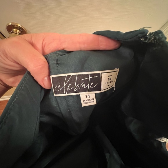 NWT David’s Bridal Long Georgette One Shoulder gown in Juniper. Sz 14. DB Studio - Picture 8 of 11